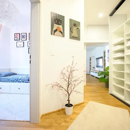Boutique In The Heart Of 伊德里亚